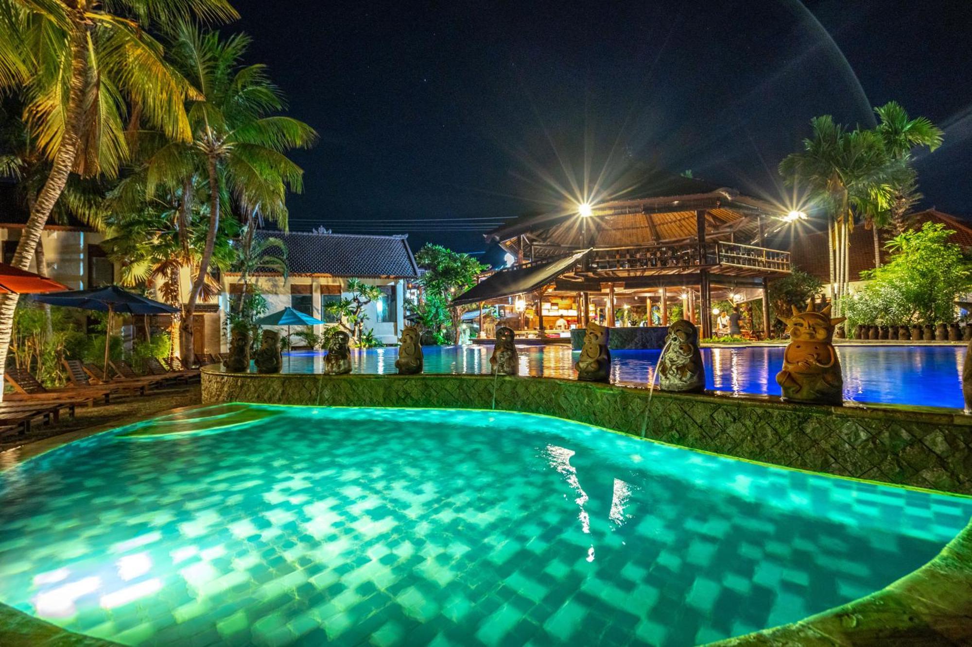 The Central Lovina Hotel & Restaurant Esterno foto