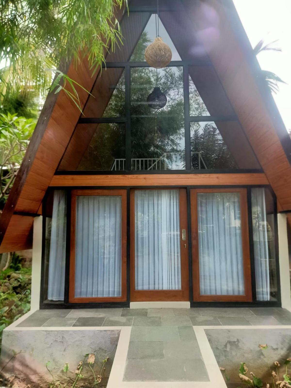 The Central Lovina Hotel & Restaurant Esterno foto